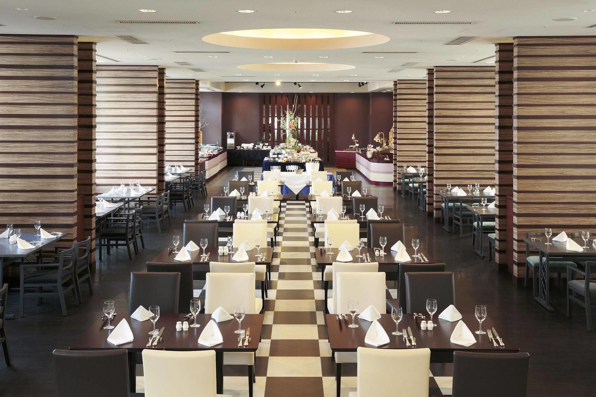 Forest Villa Huis Ten Bosch Sasebo Exterior photo